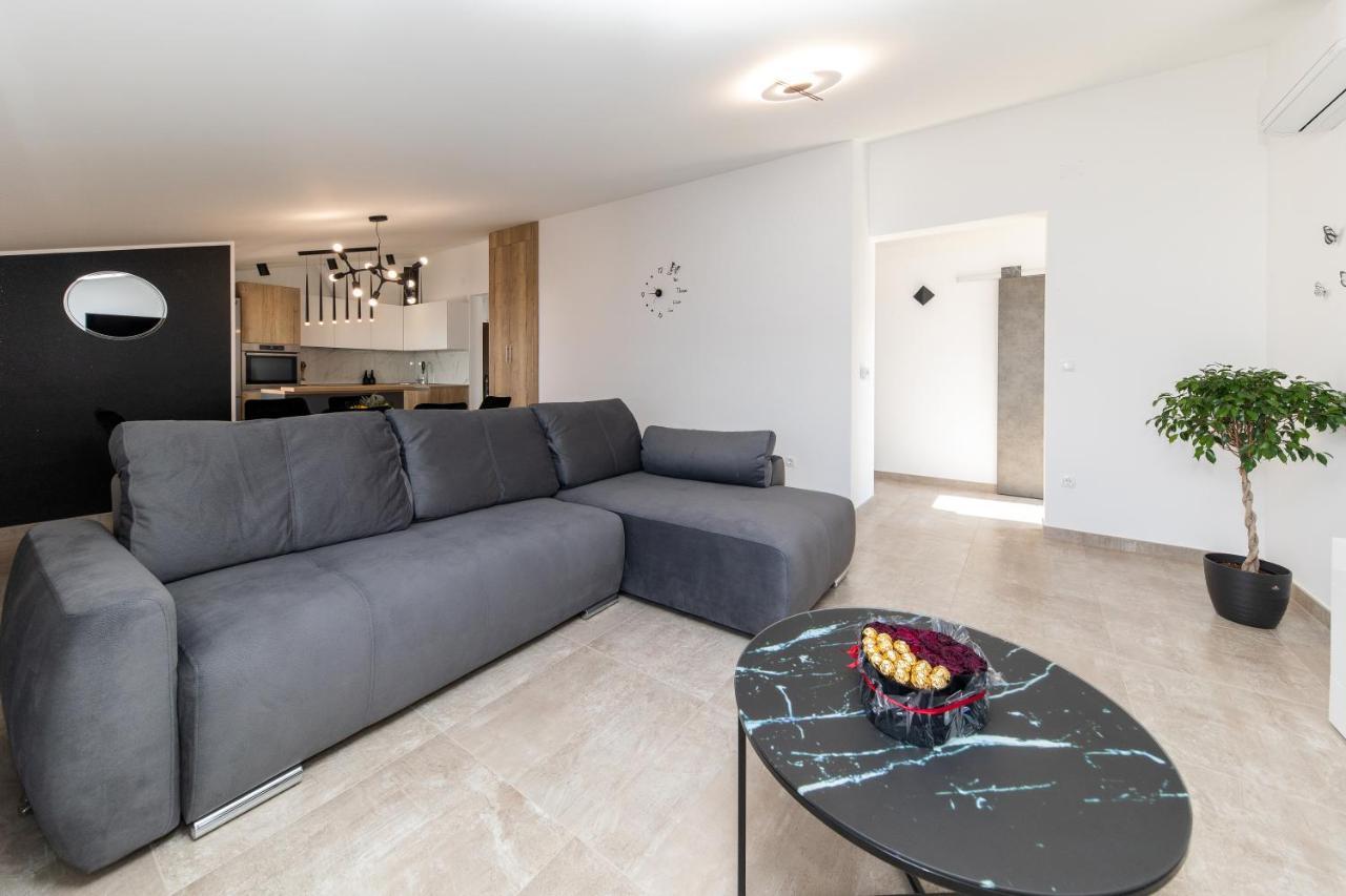 Apartman Gulin Crikvenica Buitenkant foto